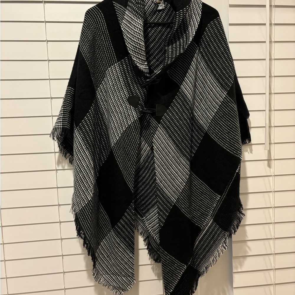 OS Checkered Shaw/Wrap w/ 2 front buttons